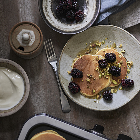 Tortitas Con Moras Y Pistachos